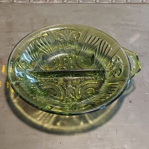 Vintage Olive Green Depression Glass Divided Relish Dish 7.5 Inch Swirl Pattern
